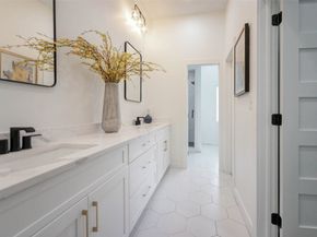 10118 Briar Rose Drive, Houston TX 77042