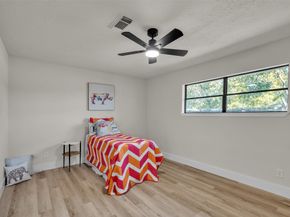 5502 Hewitt Dr Drive, Houston TX 77092