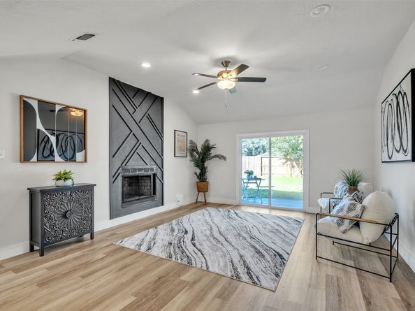 5502 Hewitt Dr Drive, Houston TX 77092