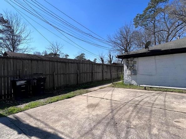 8119 Bertwood Street, Houston TX 77016