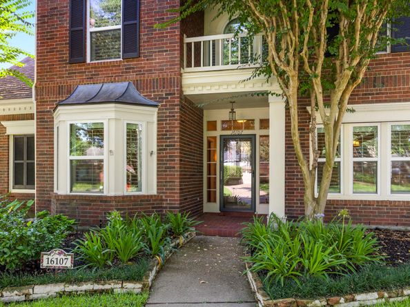 16107 Garden Hill Lane, Houston TX 77095