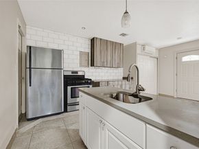 8715 Bauman Road 6, Houston TX 77022