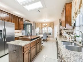 19711 Powerscourt Drive, Humble TX 77346