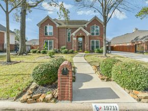 19711 Powerscourt Drive, Humble TX 77346