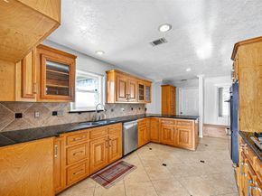 346 Ballantrae Lane, Houston TX 77015