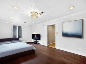 346 Ballantrae Lane, Houston TX 77015