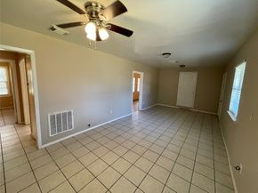 3910 Ella Boulevard, Houston TX 77018