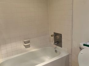 2211 S Braeswood Boulevard 23B, Houston TX 77030