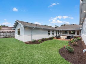 5042 Briarbend Drive, Houston TX 77035