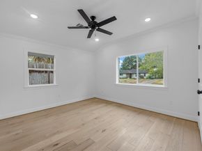 5042 Briarbend Drive, Houston TX 77035