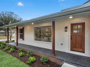 5042 Briarbend Drive, Houston TX 77035