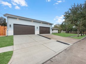 5042 Briarbend Drive, Houston TX 77035