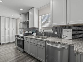 15514 Diana Lane, Houston TX 77062