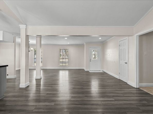 15514 Diana Lane, Houston TX 77062