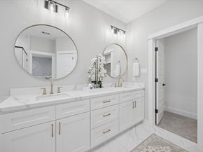 719 Thornton Road B, Houston TX 77018