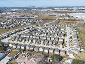 7326 Madison Commons Lane, Houston TX 77075