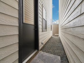 817 Thornton Road F, Houston TX 77018