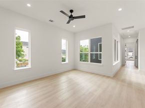 310 E 35th Street, Houston TX 77018