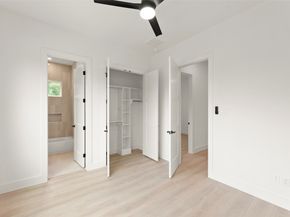 310 E 35th Street, Houston TX 77018