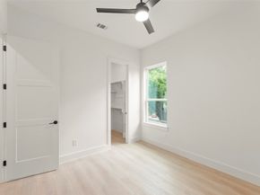 310 E 35th Street, Houston TX 77018