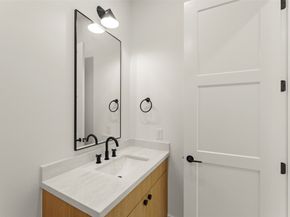 310 E 35th Street, Houston TX 77018
