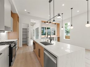 310 E 35th Street, Houston TX 77018