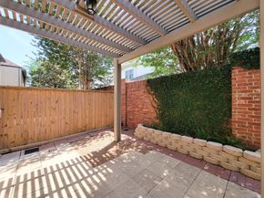 3002 Royal Oaks Crest, Houston TX 77082