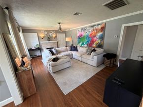 500 Fairbanks Street, Houston TX 77009