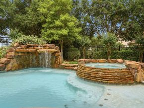 19 Miramar Heights Circle, Sugar Land TX 77479