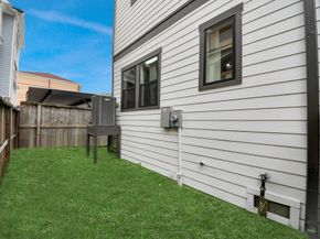 2426 Ella Boulevard, Houston TX 77008