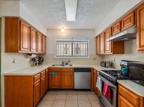 6351 Cambridge Glen Lane, Houston TX 77035