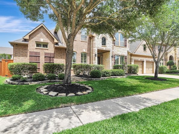 18810 N Blanco Bend Drive, Cypress TX 77433