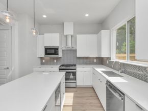 5812 Burt Street, Houston TX 77091