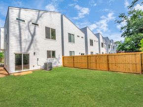 5812 Burt Street, Houston TX 77091