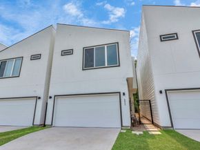 5812 Burt Street, Houston TX 77091