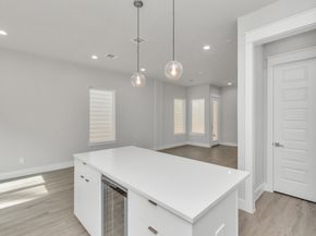 5812 Burt Street, Houston TX 77091