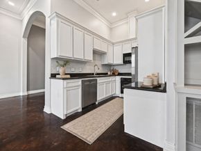 5801 Winsome Lane 202, Houston TX 77057