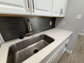 9550 Deering Drive 210, Houston TX 77036