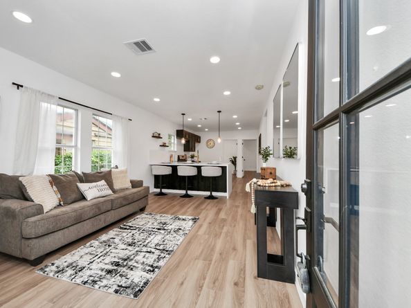 529 Hahlo Street, Houston TX 77020