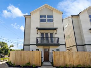 2806 Mills Street, Houston TX 77026