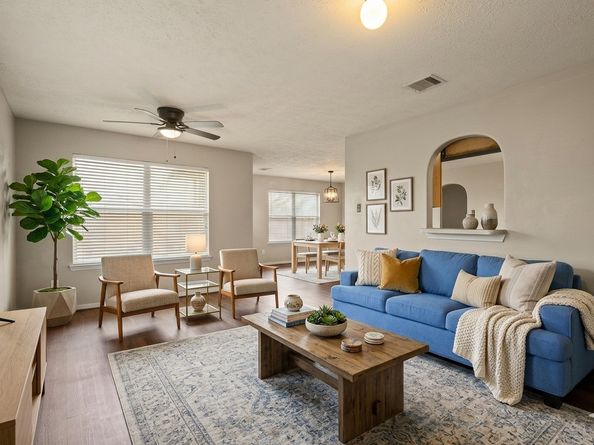 5247 Panay Park Drive, Houston TX 77048