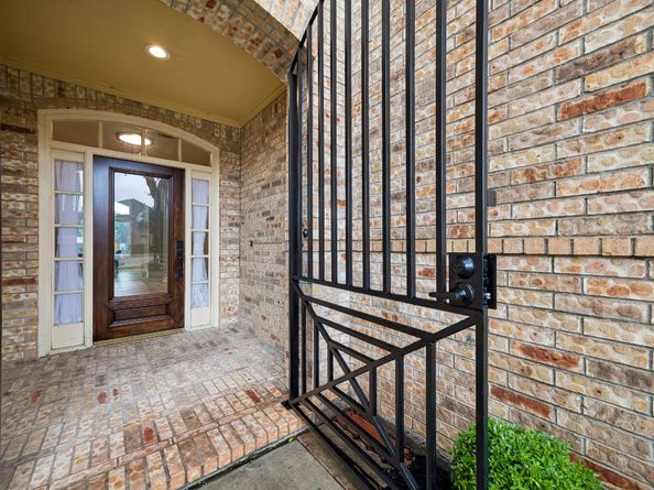 5126 Beacon Point, Sugar Land TX 77479