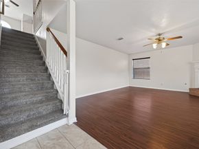 6002 Villa Hills Drive, Houston TX 77066