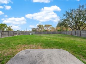 6002 Villa Hills Drive, Houston TX 77066