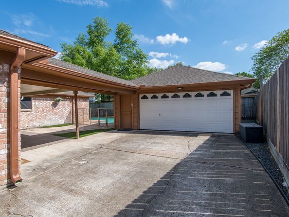 20319 Monkswood Drive, Katy TX 77450