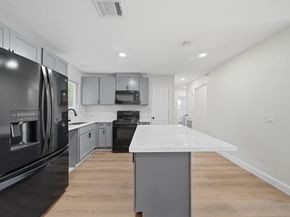 5207 Enyart Street, Houston TX 77021