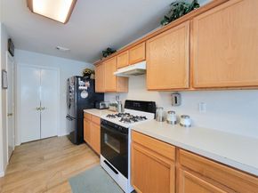 11007 Desert Springs Circle, Houston TX 77095