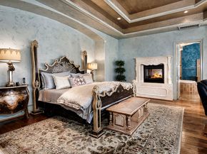 19 Hepplewhite Way, The Woodlands TX 77382