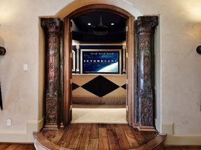19 Hepplewhite Way, The Woodlands TX 77382