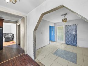13338 Vicksburg Street, Houston TX 77015